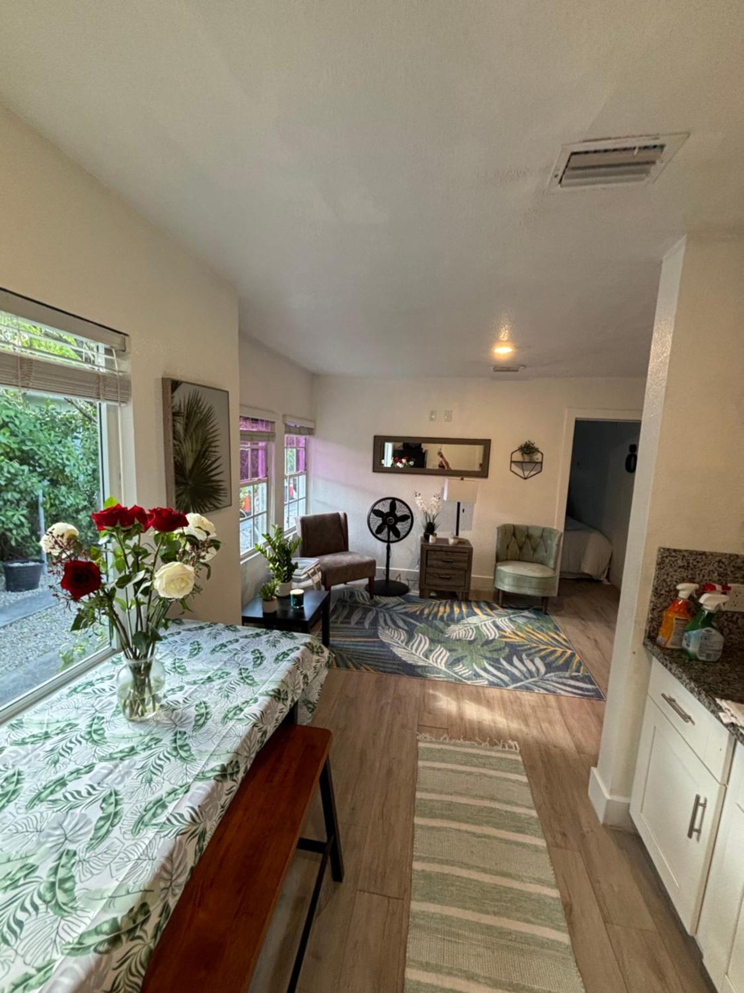 Deluxe Room In Best Location Miami In A 2 Bedrooms Unit - Parking, Laundry And Luggage Storage Ngoại thất bức ảnh