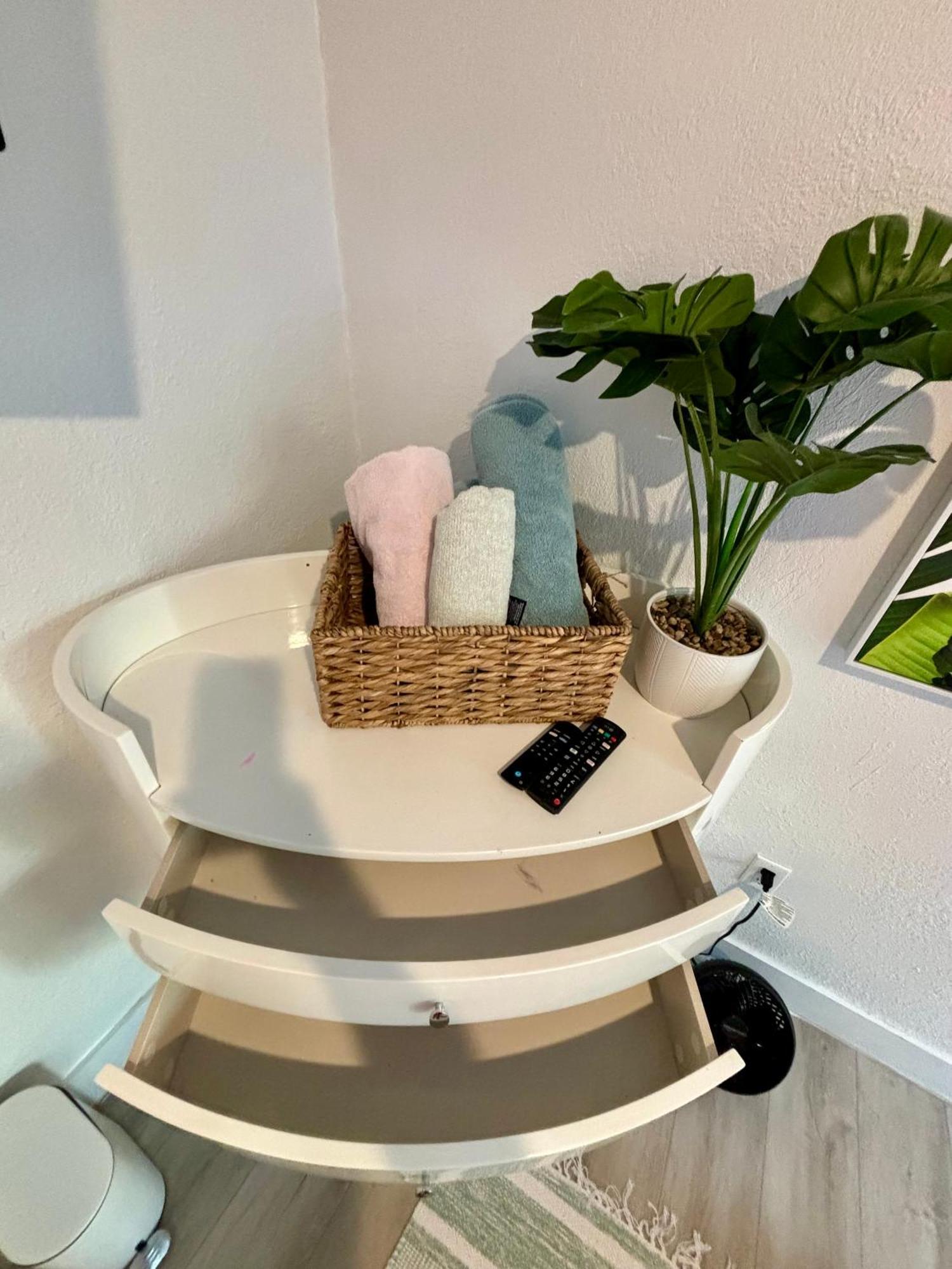 Deluxe Room In Best Location Miami In A 2 Bedrooms Unit - Parking, Laundry And Luggage Storage Ngoại thất bức ảnh